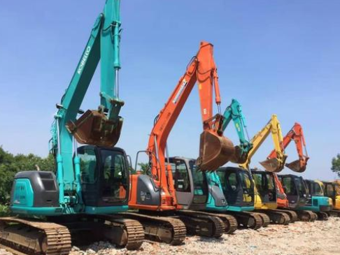 神鋼挖掘機作業前應該做好以下七點工作