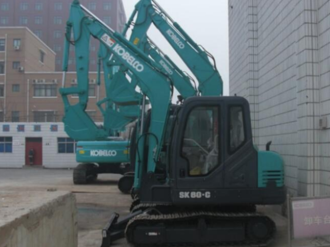 小型挖掘機強熱失效原因分析 小型挖掘機強熱失效原因分析